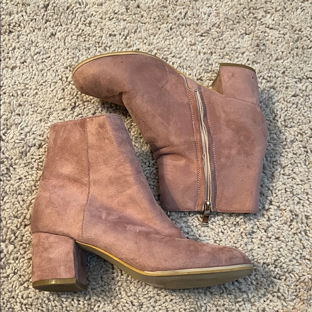 Faux suede pink booties